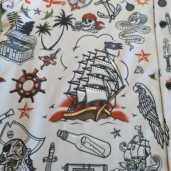 Pirate Print Men's Button Down Shirt NWOT - Picture 2 of 11